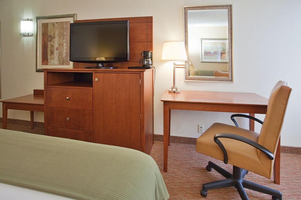 Holiday Inn Express Lynchburg By Ihg מראה חיצוני תמונה