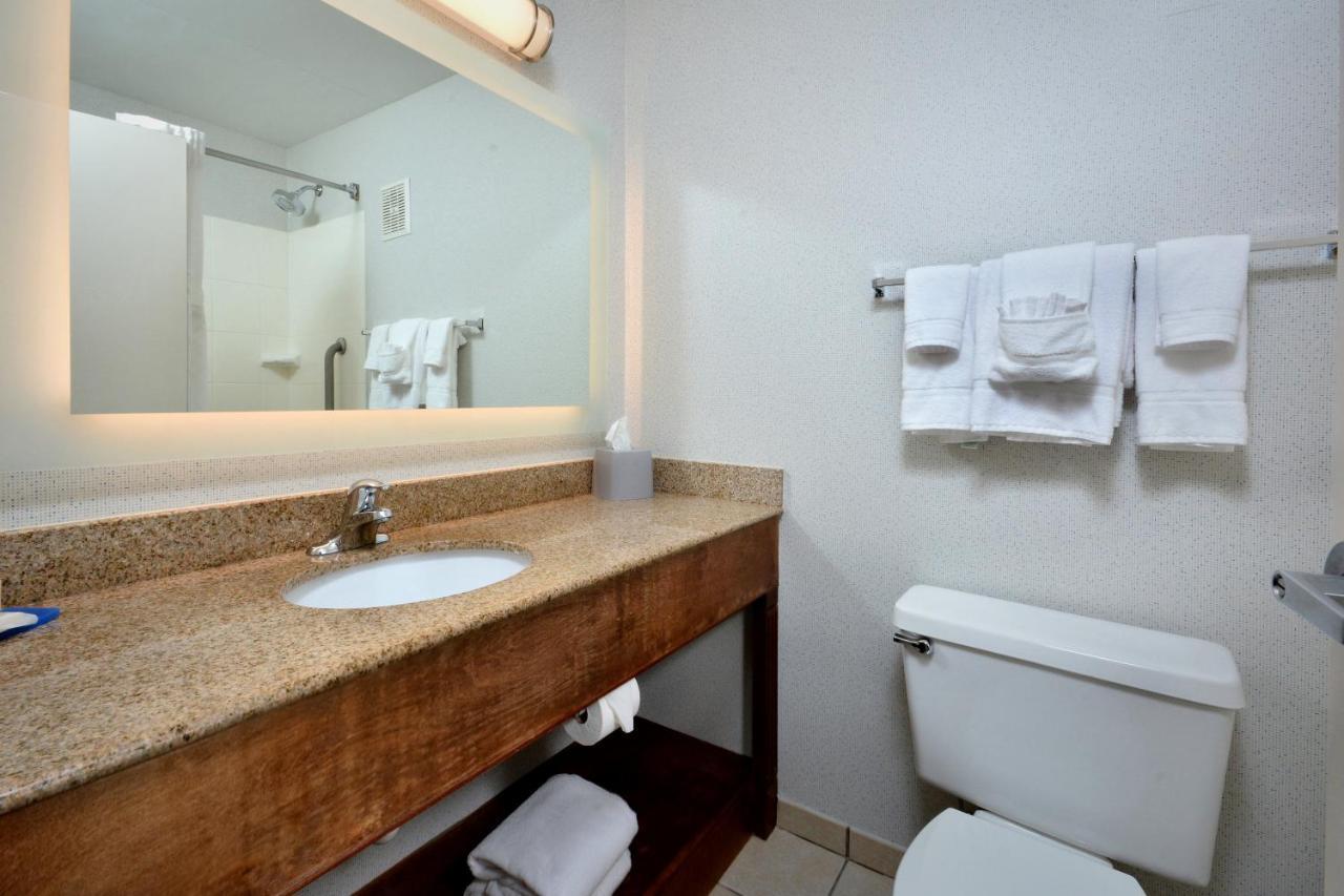 Holiday Inn Express Lynchburg By Ihg מראה חיצוני תמונה