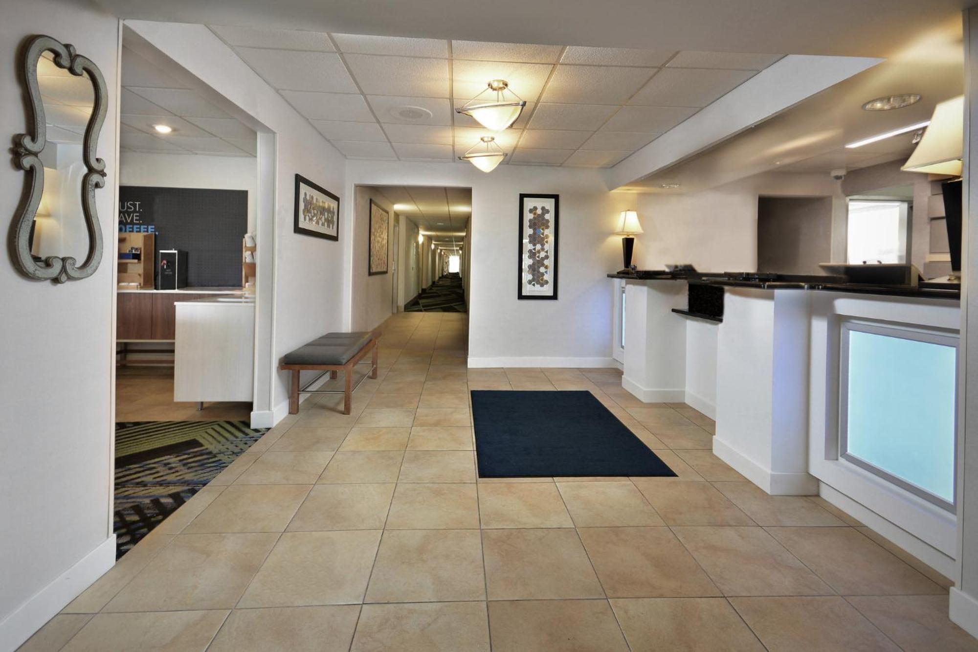 Holiday Inn Express Lynchburg By Ihg מראה חיצוני תמונה
