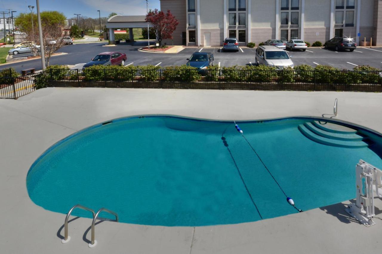 Holiday Inn Express Lynchburg By Ihg מראה חיצוני תמונה