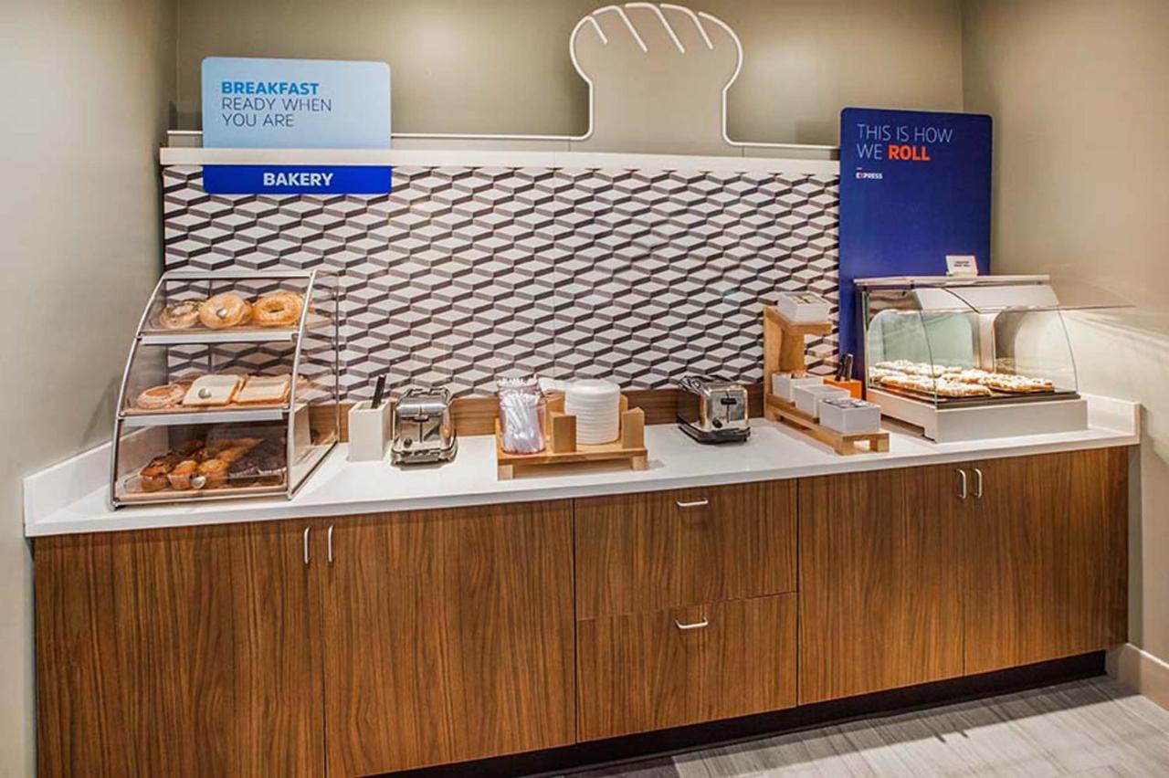 Holiday Inn Express Lynchburg By Ihg מראה חיצוני תמונה